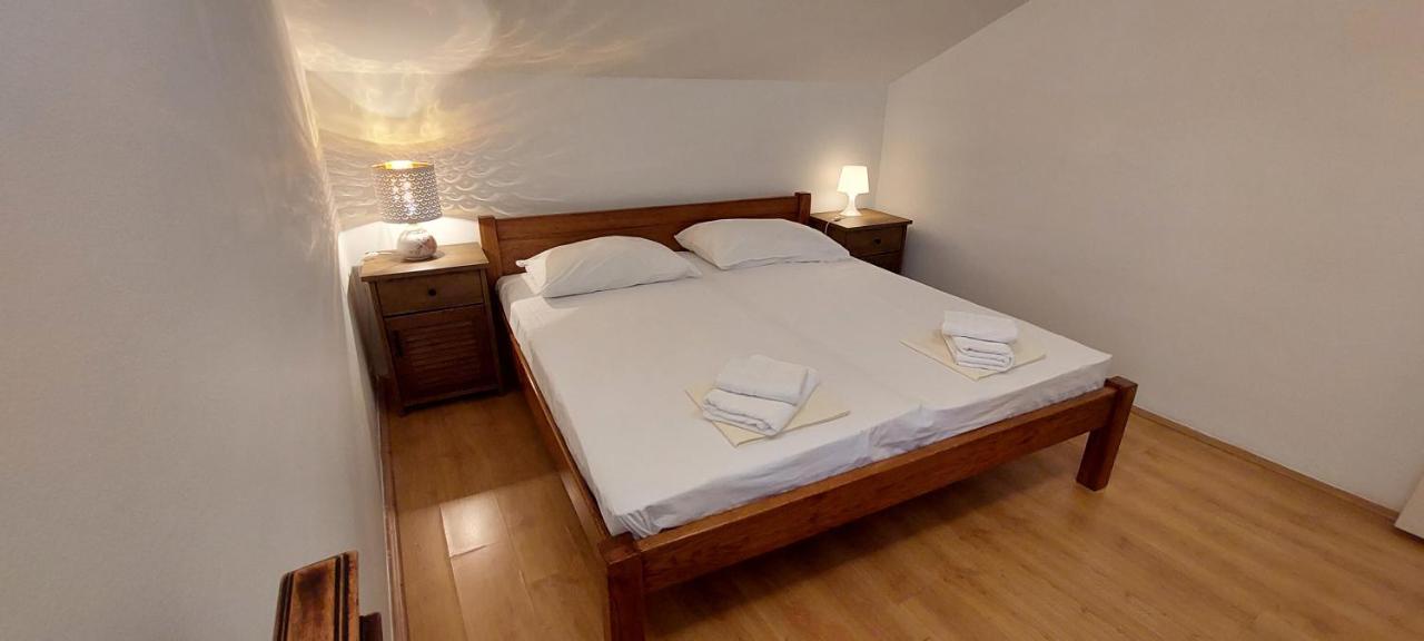 Apartment Sunce Каштела Екстер'єр фото